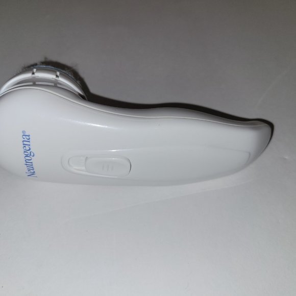 1 Pack Neutrogena Wave Deep Foaming Pads Refills Microdermabrasion Clean… - Picture 7 of 9